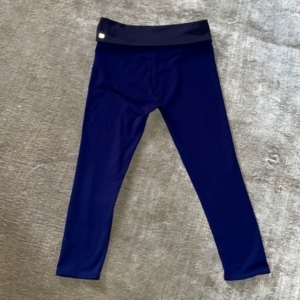 Fabletics designed in California leggings crop navy grey XS gently preloved - Picture 9 of 10